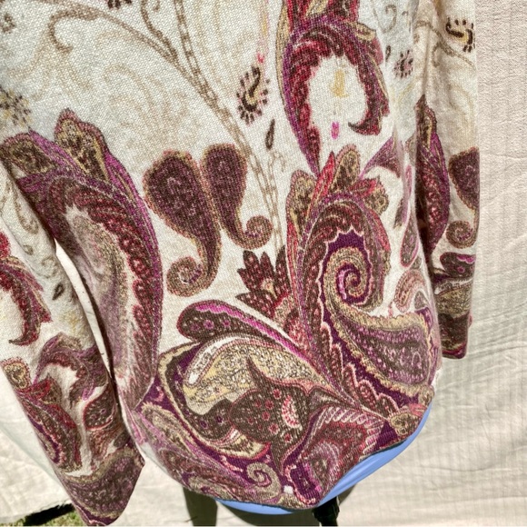 Pure Cashmere Paisley V Neck Sweater - Picture 5 of 10